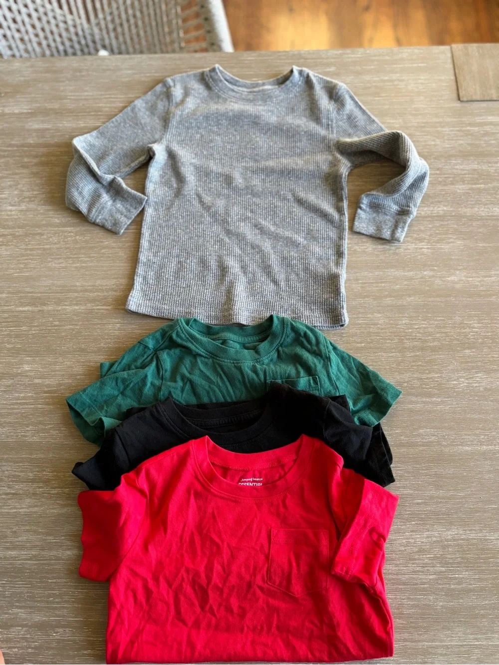 Bundle of toddler boy clothing (4T), cute outfits, 12 pieces! MIX & MATCH! - Picture 8 of 14
